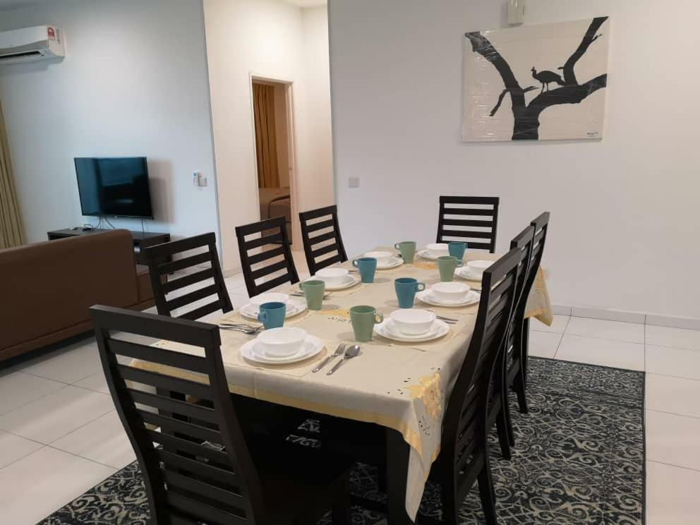 ג'והור בהרו Skyloft Muslim Suite מראה חיצוני תמונה