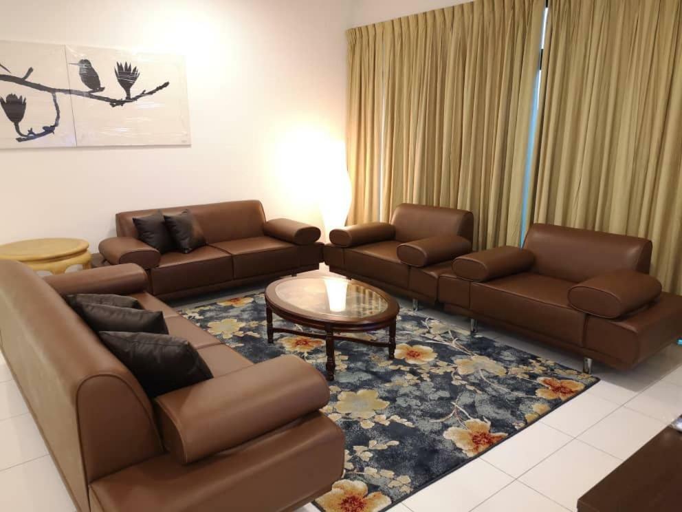 ג'והור בהרו Skyloft Muslim Suite מראה חיצוני תמונה
