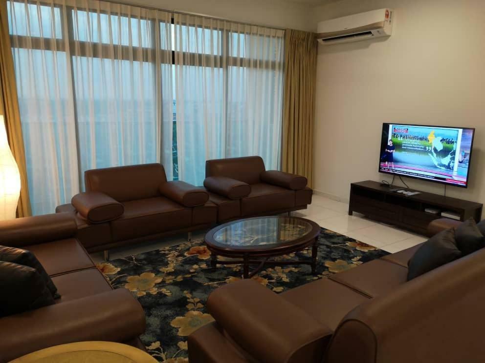 ג'והור בהרו Skyloft Muslim Suite מראה חיצוני תמונה