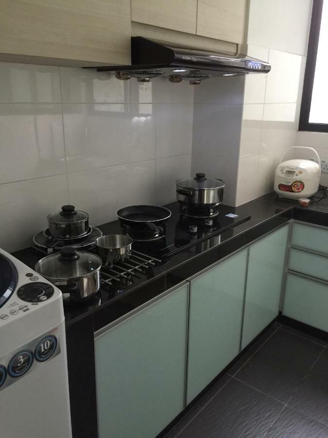 ג'והור בהרו Skyloft Muslim Suite מראה חיצוני תמונה